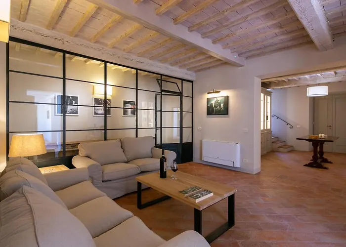 Severina Willa Cortona