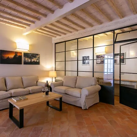 Severina Κορτόνα